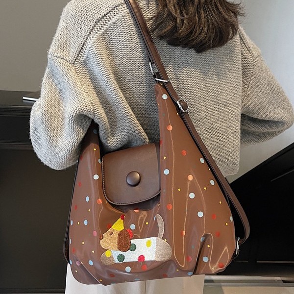 Autumn and winter chocolate puppy polka dot cloud bag, new school-style backpack for women, casual single-shoulder tote bag full figure