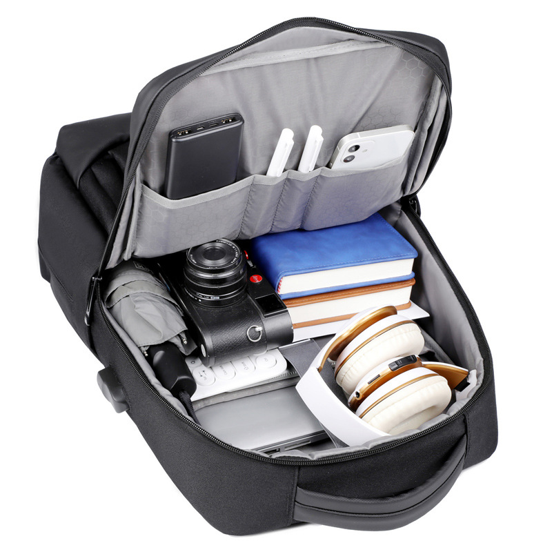 Backpack, business backpack, men's large-capacity computer bag, high-end feel, USB charging, business trip, commuting and travel bag Application Scenario