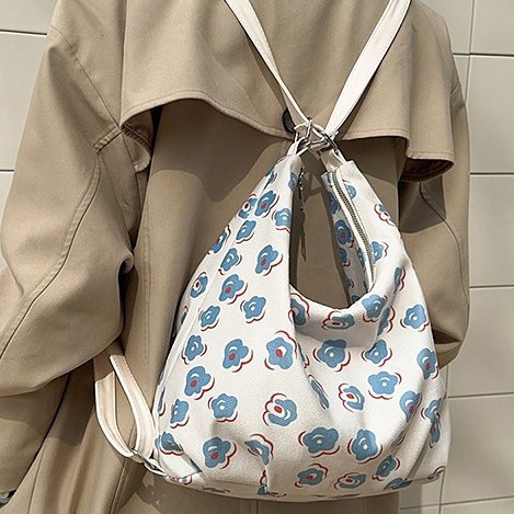 A large-capacity commuter quality bag for women 2025, a trendy spring and summer niche underarm bag, a large-capacity tote commuter bag details Picture