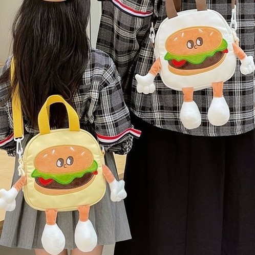 Parent-child cute single-shoulder crossbody bag, girl cartoon plush embroidered hamburger bag, girl hand-held crossbody bag Application Scenario