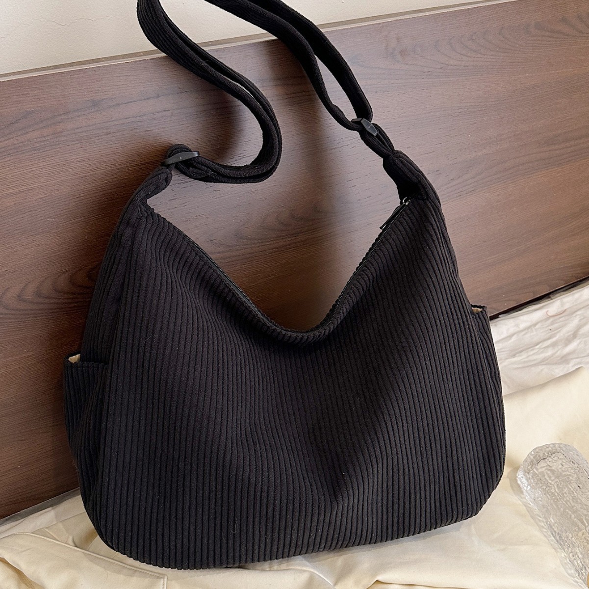 New autumn and winter style, fresh and large-capacity shopping bag, handbag, laid-back style, single-shoulder Korean-style artistic and casual tote bag full figure