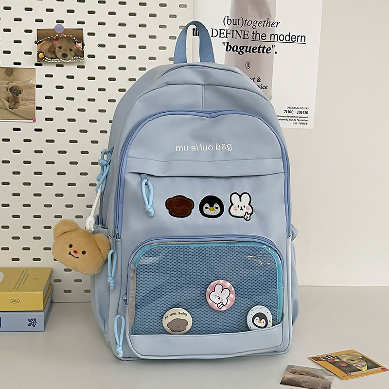 A new Korean-style backpack for girls, with large capacity and high appearance standards. It is a backpack for primary school students in grades 3 to 6 and junior high school students Application Scenario