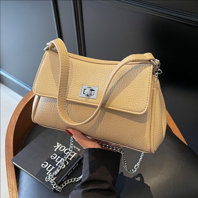 High-end commuting large-capacity underarm bag for women 2025 new style fashionable single-shoulder bag with high appearance level hand-held crossbody bag full figure
