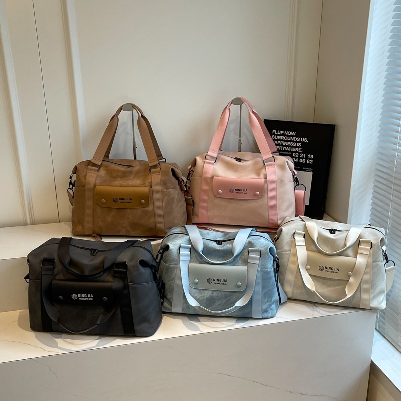 The new dry-wet separation sports and fitness bag, fashionable business trip crossbody luggage bag, large-capacity lightweight travel bag for both men and women details Picture