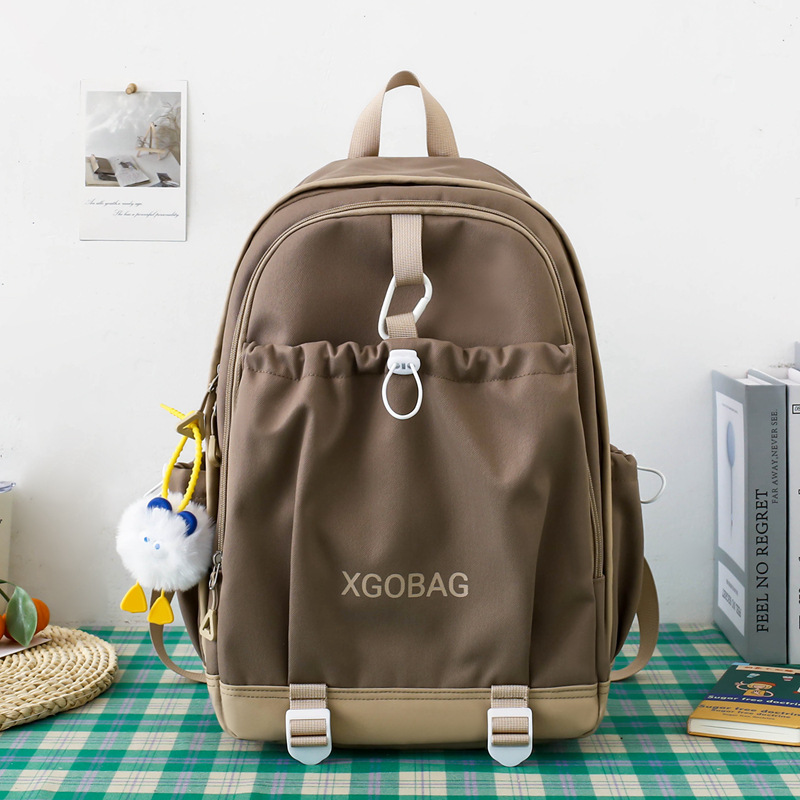 A lightweight new backpack, a hiking and mountain climbing bag for college students on campus, a high appearance level schoolbag, and a backpack for junior high school girls details Picture