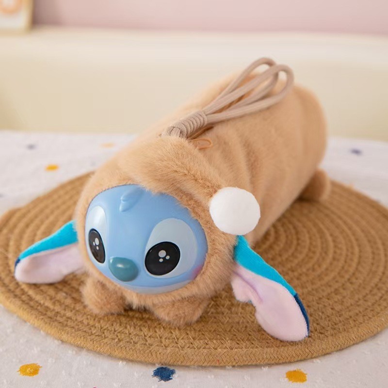 New cartoon claw machine dolls can be exchanged for pen cases, girlish plush toys, pendant pen cases, stationery pencil cases, and dolls Application Scenario
