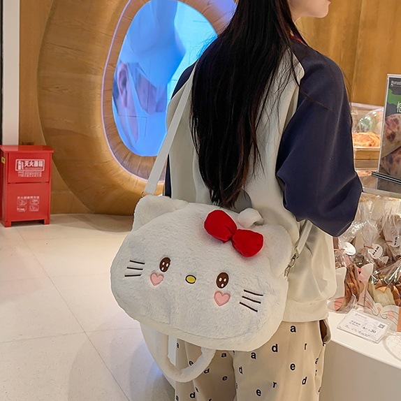 In the autumn and winter of 2024, there is a cute and furry panda, a single-shoulder crossbody bag, a girl's outing backpack, and a cartoon girl's after-school bag full figure