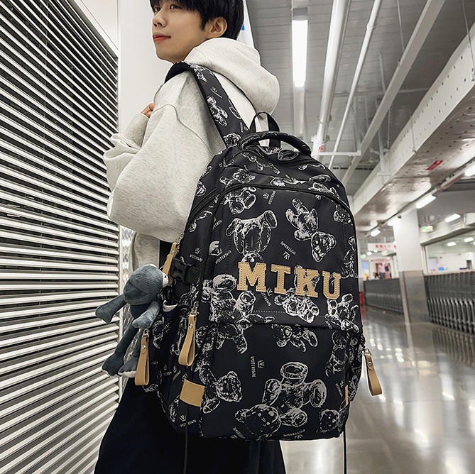 Men's Japanese-style versatile large-capacity casual travel bag, women's fashionable and cool schoolbag, college student couple schoolbag full figure