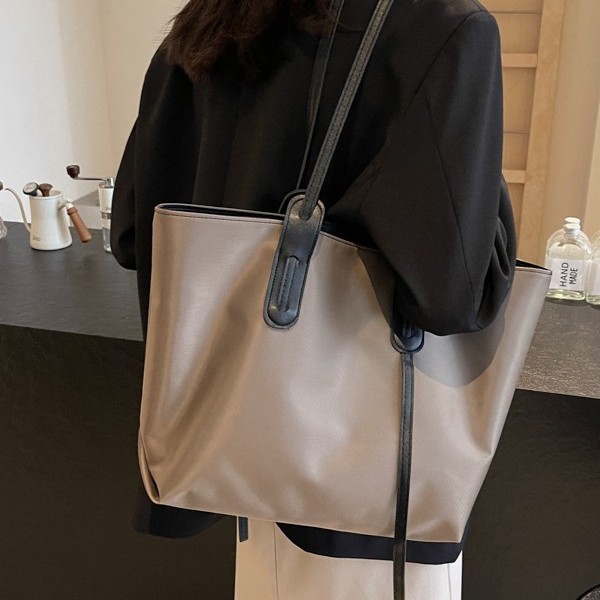 New 2024 casual large bag, fashionable and versatile single-shoulder bag, women's large-capacity bestseller tote bag, school commuting bag details Picture