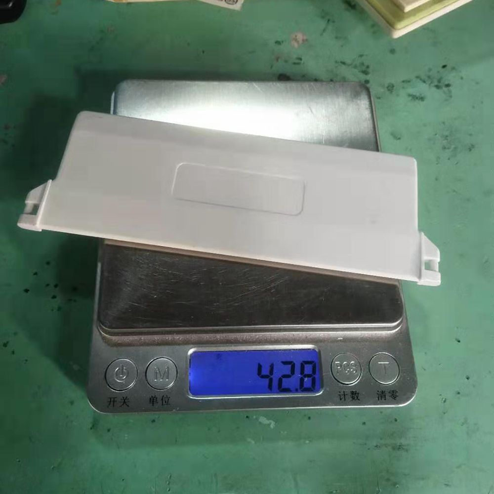 Cross-border retail manufacturers supply 127MM vertical curtain base plates, vertical curtain plastic board accessories, and vertical louver accessories full figure