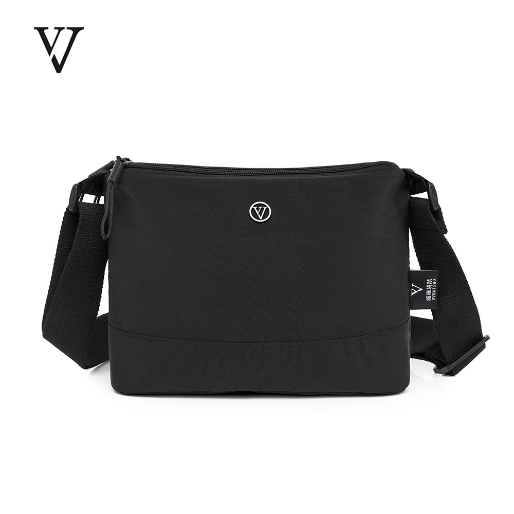A new Japanese casual crossbody bag, a versatile multi-layered storage single-shoulder bag for women's cross-border travel, and a large-capacity student tote bag Item Picture