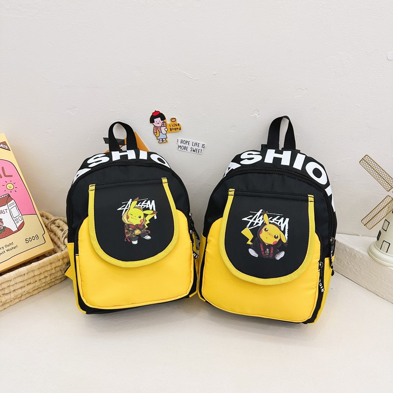 Cross-border cartoon backpacks for girls, casual, fashionable, durable and cute. Backpacks for boys' outings and kindergarten schoolbags Application Scenario