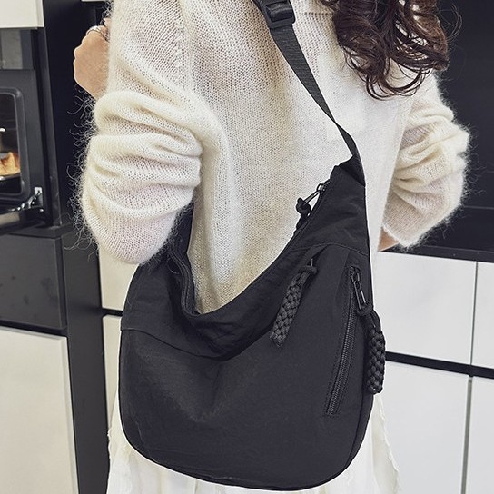 Casual large bag for ladies, 2025 new style fashionable fabric bag, single-shoulder bag, large capacity for class and commuting, crossbody dumpling bag Specification drawing
