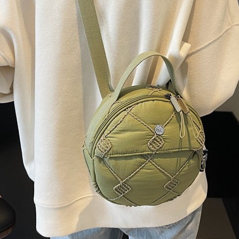 Autumn and winter bestsellers: Women's crossbody bag 2024 New trendy small round bag, versatile and simple crossbody bag Specification drawing