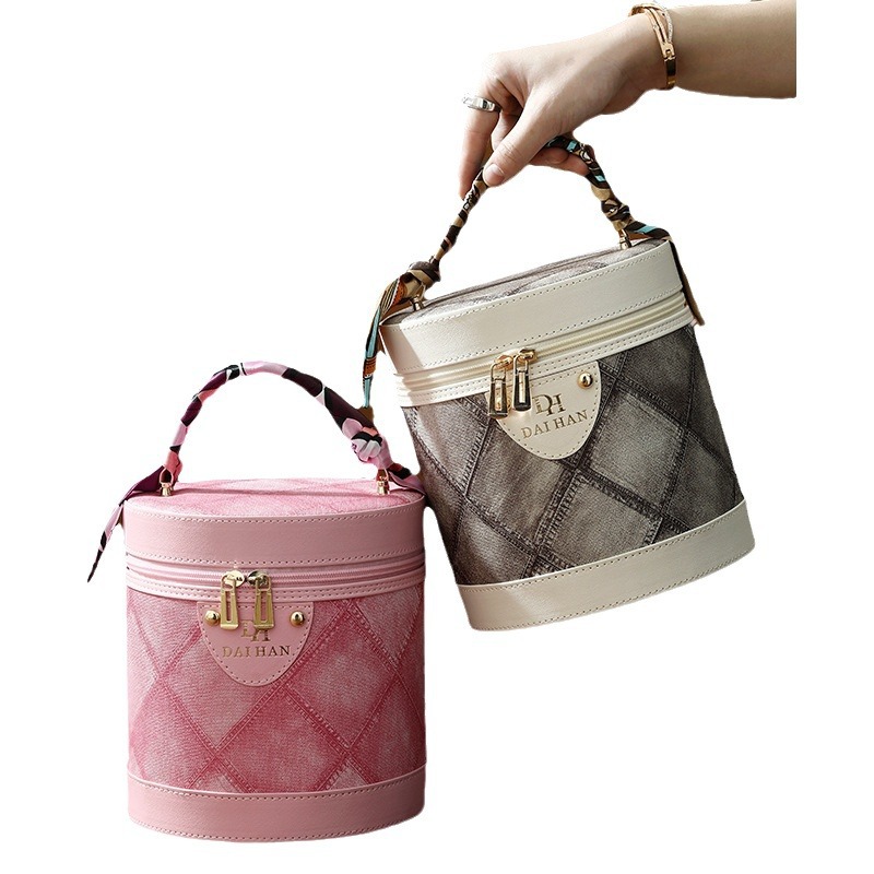 New Meiladese bucket bag, makeup box, large-capacity souvenir, makeup bag, multi-functional waterproof hand-held wholesale Item Picture
