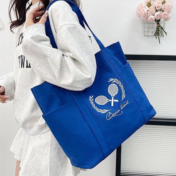 2025 New cross-border canvas handbag, single-shoulder bag, tote bag, yoga sports beach bag, lightweight tutorial bag Application Scenario