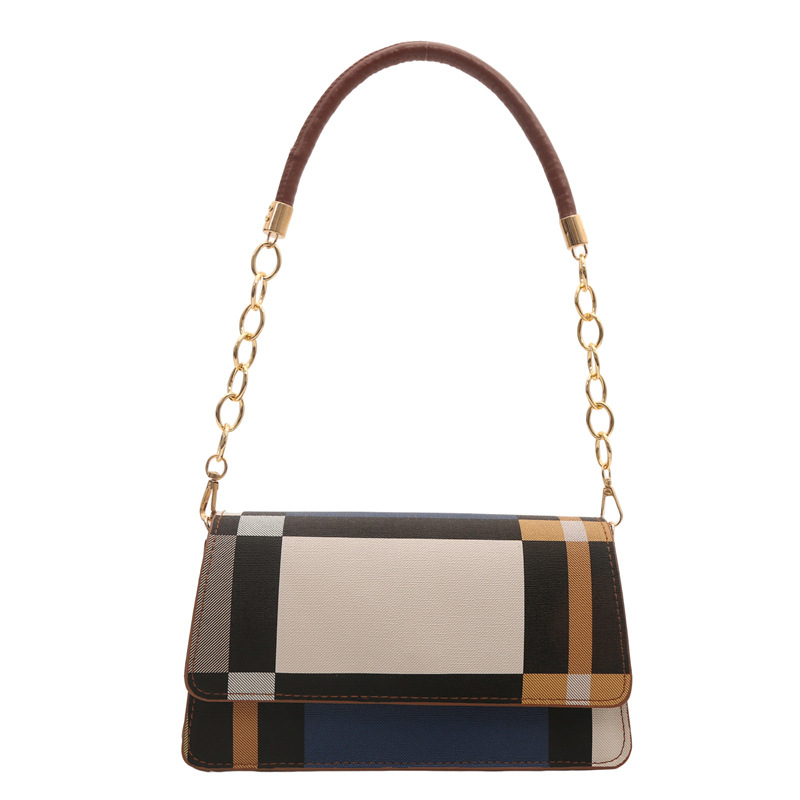 A trendy and color-blocking underarm bag for women, a new 2024 simple large-capacity crossbody checkered single-shoulder bag, a small square bag Item Picture