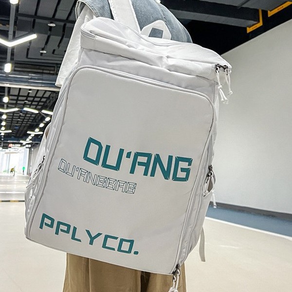 Outdoor backpack, multi-functional, casual, trendy, versatile, lightweight, unisex sports backpack, hiking bag Application Scenario