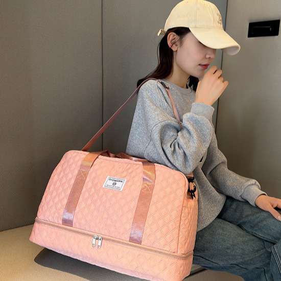 Large-capacity fitness bags, portable short-distance travel bags, yoga and swimming sports travel bags, cross-border wholesale, and luggage bags for going out Application Scenario