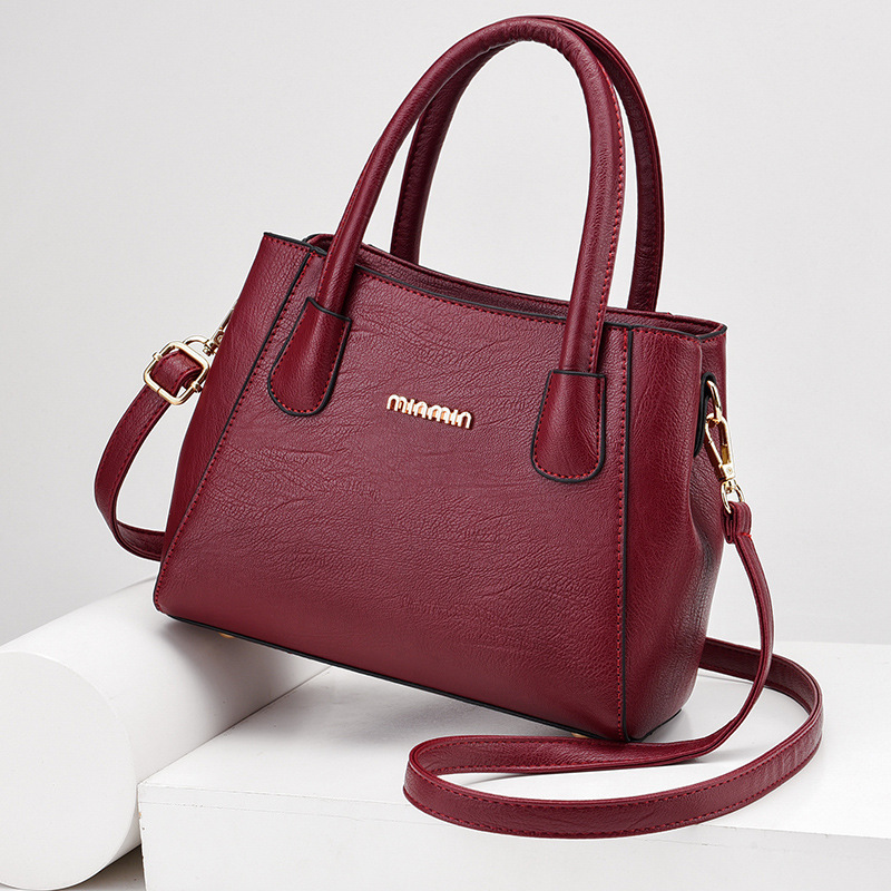 Wholesale of 2022 new fashionable mom bags, soft leather single-shoulder bags, large-capacity handbags for middle-aged women details Picture