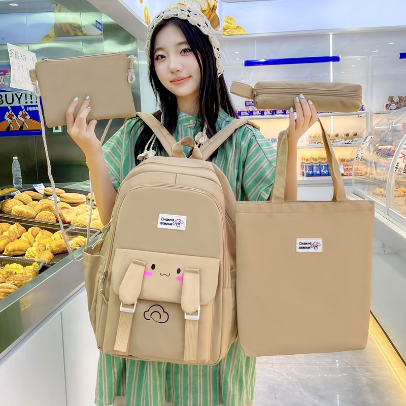 Casual, lightweight, versatile and cute girls' backpacks are selling well across borders. They are large-capacity four-piece schoolbags for girls Application Scenario