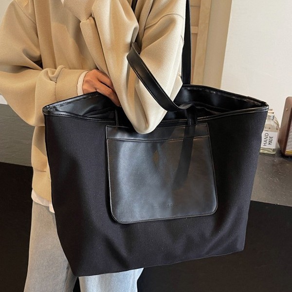 Korean autumn and winter new Tote bag, large-capacity commuting, fashionable and versatile single-shoulder bag, laid-back style solid color handbag Application Scenario