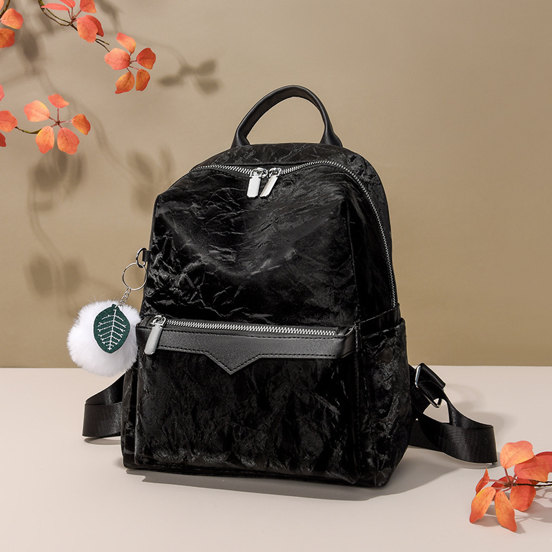 New large-capacity commuting travel bag, retro backpack, double-shoulder women's, European and American fashionable casual women's bag Specification drawing