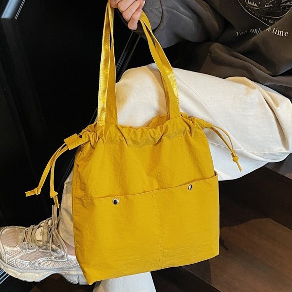Cross-border lightweight mobile phone bag, lightweight ultra-thin waterproof fabric bag, small bag, Japanese-style crossbody bag, new versatile walking bag Specification drawing