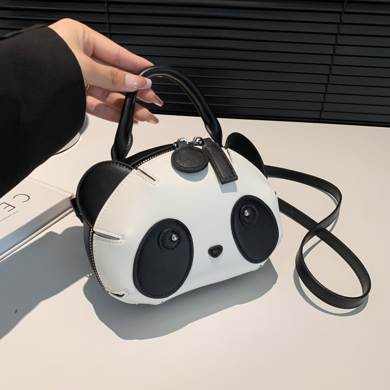 Cute panda fashionable handbag, a new cross-border versatile and personalized single-shoulder bag with color blocking and splicing. Crossbody women's bag full figure