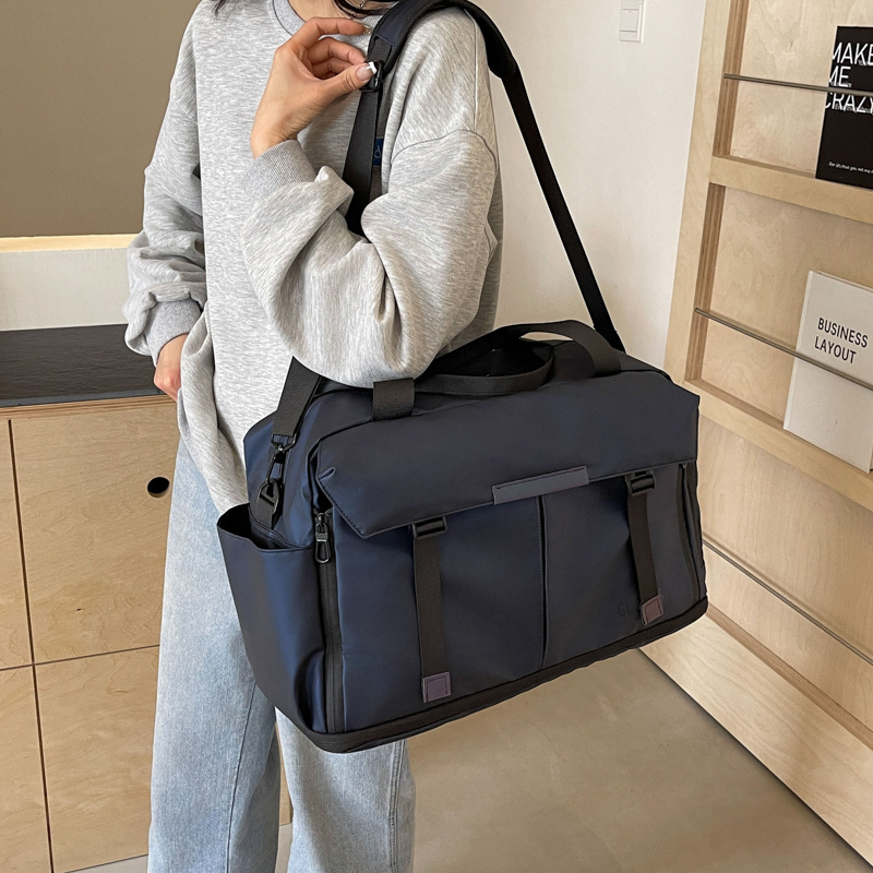 Cross-border simple large-capacity travel bag, hand-held crossbody sports, swimming and fitness bag, dry and wet separation expansion storage bag Specification drawing