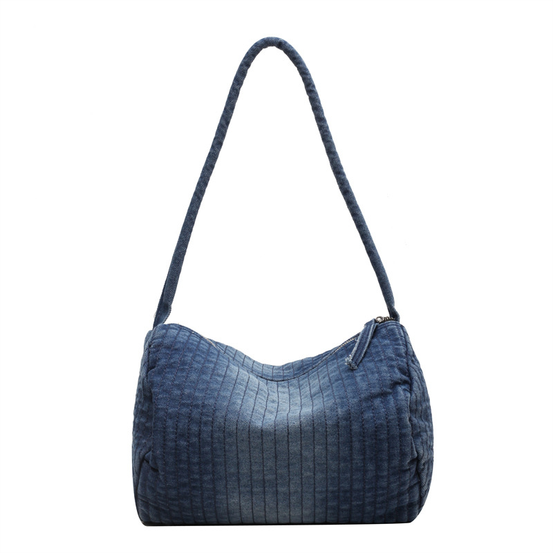 The new hand-held shoulder bag is a versatile Korean-style underarm bag with a niche design and a checkerboard pattern denim bag Item Picture