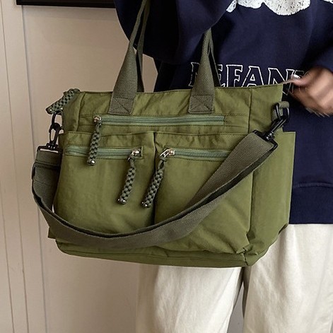 New Korean-style nylon women's single-shoulder handbag, large-capacity hand-held tote bag, outdoor casual crossbody travel bag Specification drawing