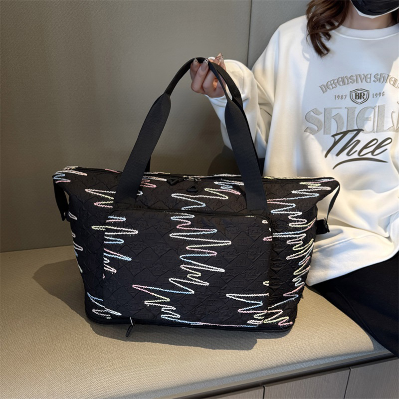 Expandable short-distance travel bag, lightweight large-capacity portable fitness bag for men and women, multi-functional folding luggage storage bag Specification drawing