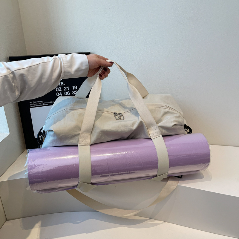 Large-capacity sports and fitness bag, short business trip lightweight handbag, luggage bag, simple and can hold yoga mat, travel bag Specification drawing