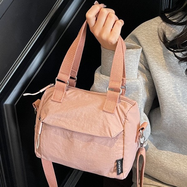 Spring/Summer 2025 new universal women's crossbody bag, sewn Oxford fabric commuter handbag, tote bag, single-shoulder bag details Picture