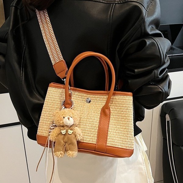 2025 New style stylish hand-held bucket bag for women, spring forest, cute, fashionable tote bag, woven crossbody bag details Picture
