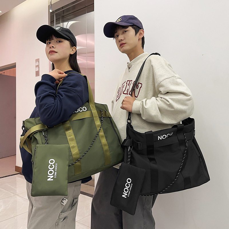 Korean-style simple and trendy outdoor sports bag for men and women, lightweight hand-held travel bag, outdoor yoga and fitness storage bag full figure