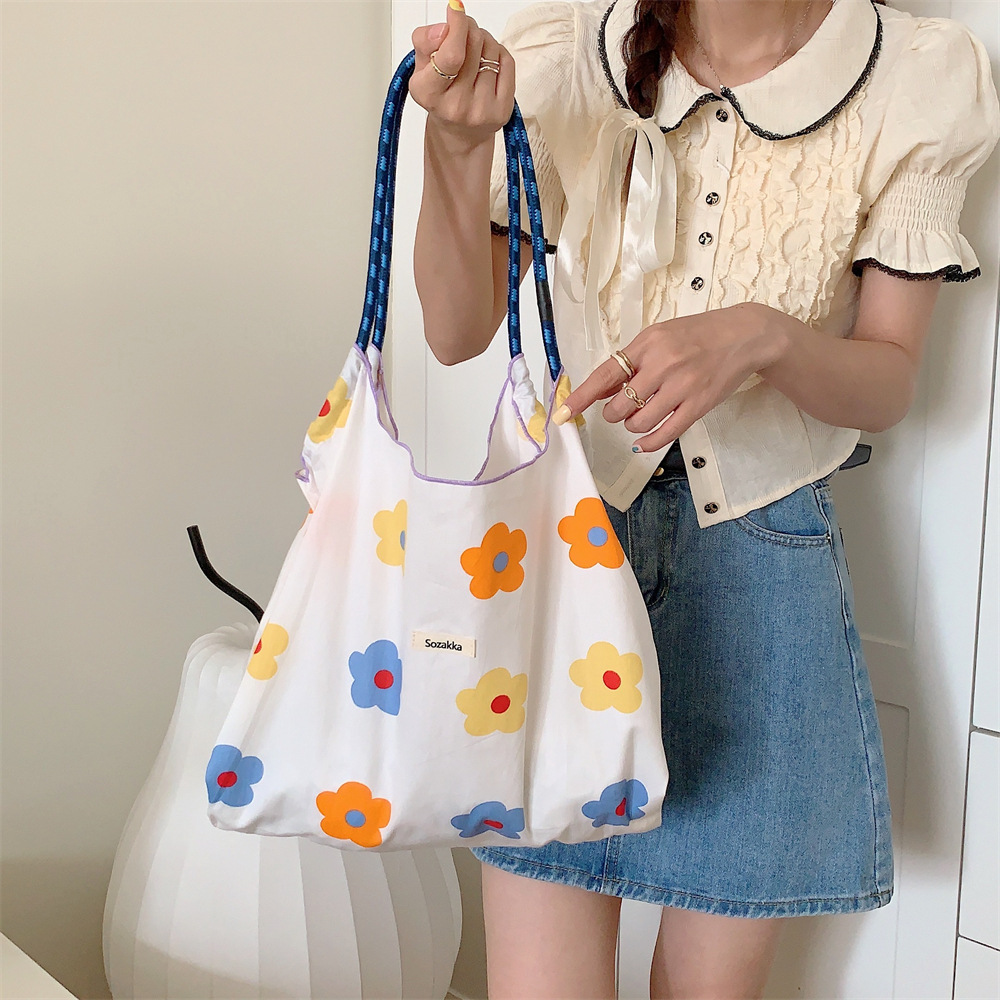 35243 Korean-style tote bag, large-capacity fresh floral women's commuter bag, single-shoulder bag, hand-held shopping bag, canvas bag Specification drawing