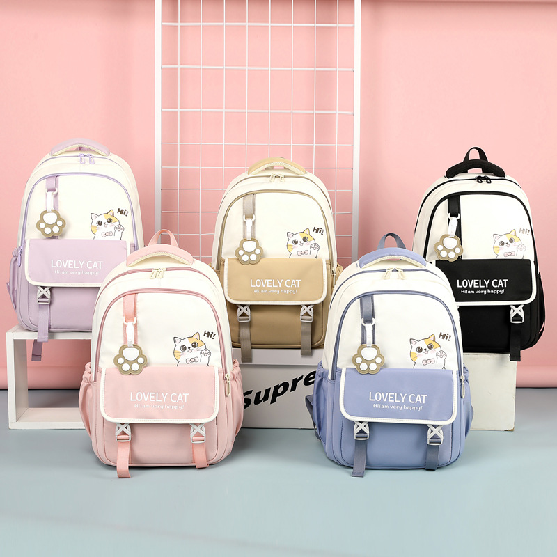 Lightweight schoolbag for primary school students in grades three to six, large-capacity backpack for junior high school students, new high-appearance-level backpack Application Scenario