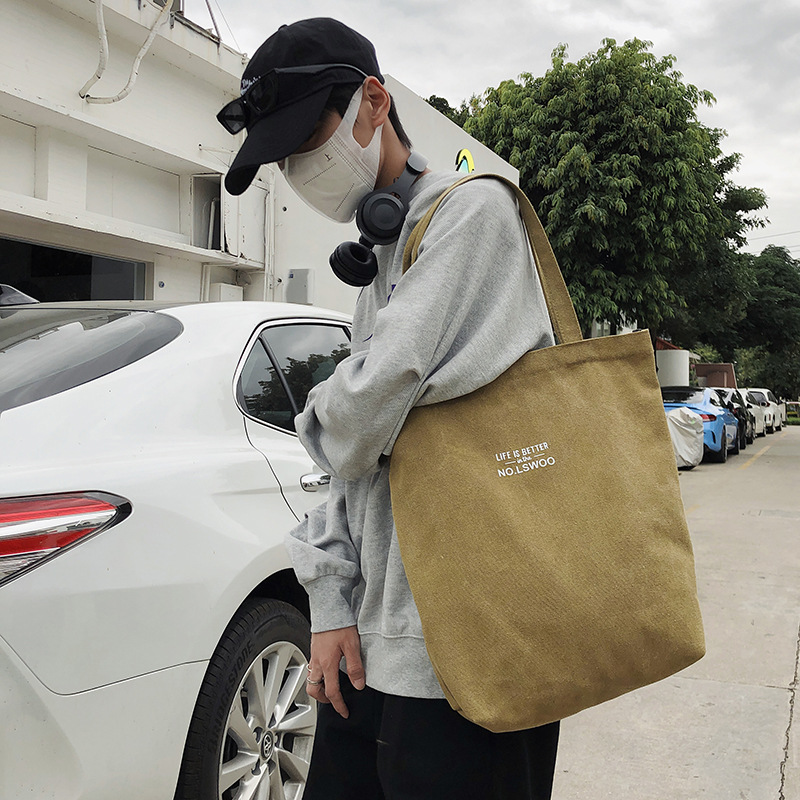 2024 New Japanese and Korean ins canvas bags and cloth bags for girls, versatile large-capacity men's single-shoulder bags, artistic tote bags details Picture