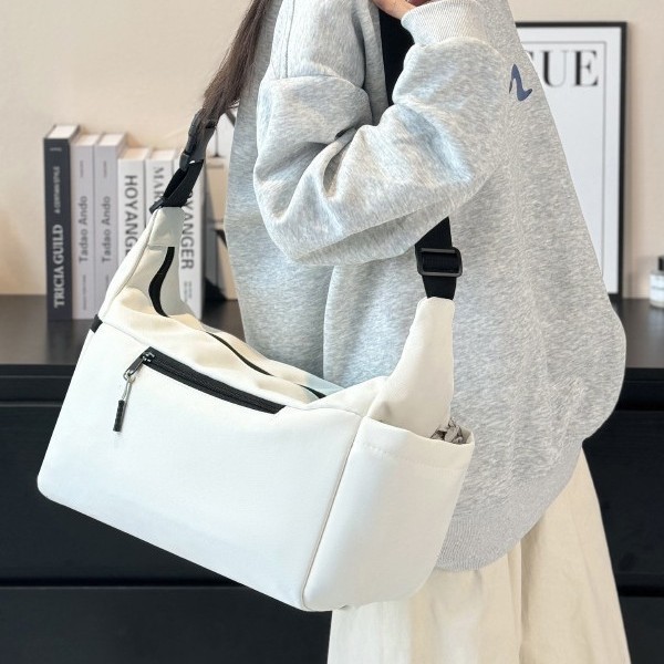 American trendy casual crossbody bag for women 2025 new summer large-capacity waterproof nylon contrasting color single-shoulder dumpling bag details Picture