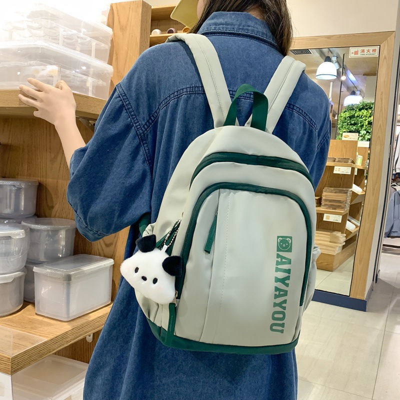 Mini small backpack for girls, light and compact travel and leisure small schoolbag, waterproof for junior high school classes Application Scenario