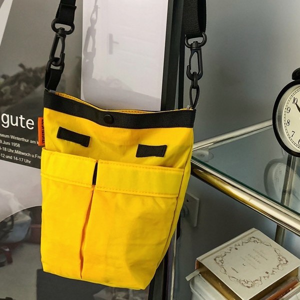 Simple fabric small bag for women, 2025 new style Japanese and Korean trendy nylon vertical phone bag, casual and versatile crossbody bag details Picture