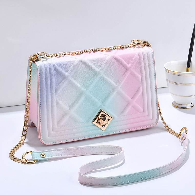 Gradient color small bag Women's 2022 new autumn trendy chain single-shoulder women's bag, fashionable and stylish crossbody small square bag details Picture