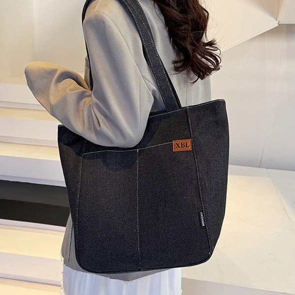 Korean version Japanese-style large-capacity canvas tote bag for girls, single-shoulder bag for girls' commuting to class, artistic style denim bag Specification drawing