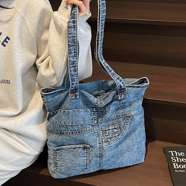 Spring 2025 new denim bag, large capacity, simple and versatile, single-shoulder bag, fashionable handbag for Japanese and Korean students details Picture