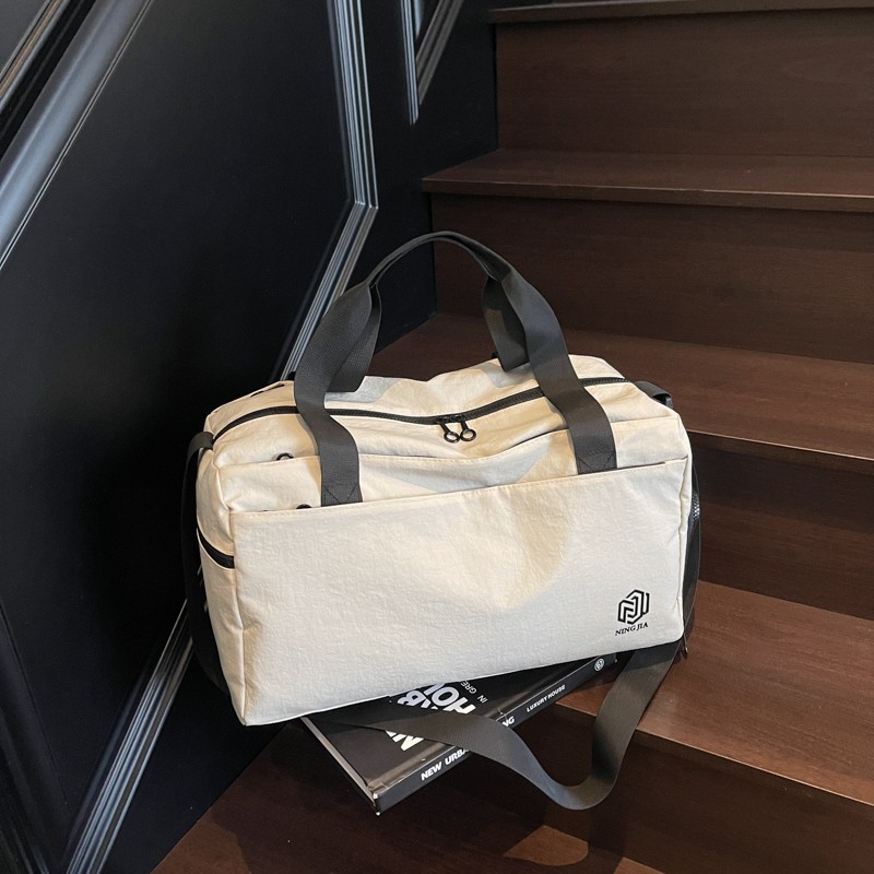 New large-capacity business travel bag with dry and wet separation, sports yoga and fitness bag, outdoor camping hand-held storage bag full figure