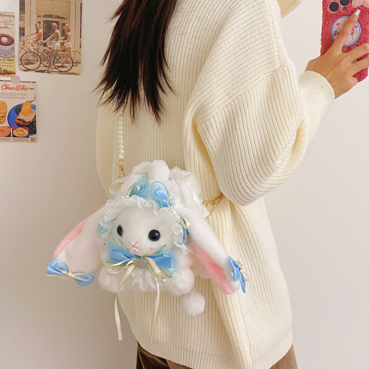 The new Carton Japanese Lolita Rabbit pearl hand-held crossbody bag is a sweet and cute Korean version of a crossbody single-shoulder small bag Specification drawing