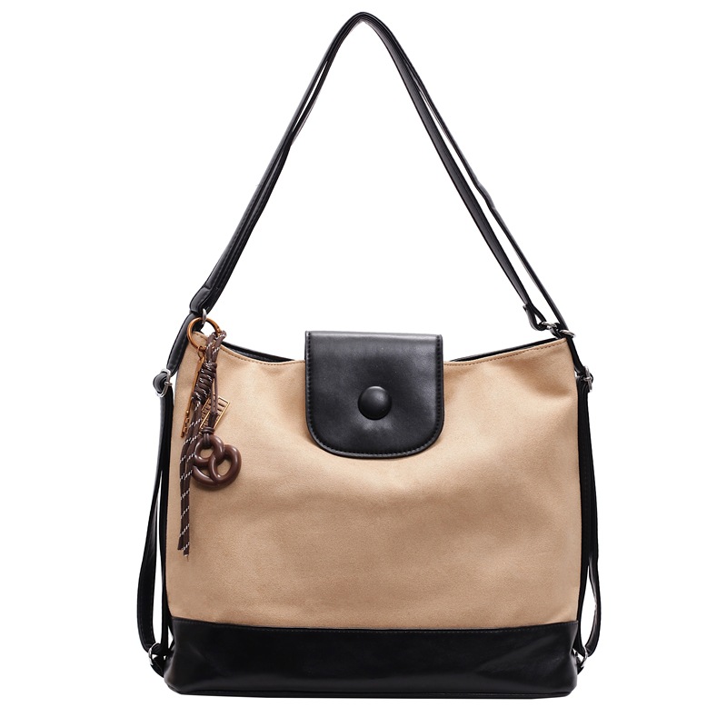 Fashionable, casual, versatile, niche and simple underarm single-shoulder bag, commuting color contrast, fashionable and trendy multi-functional backpack Item Picture