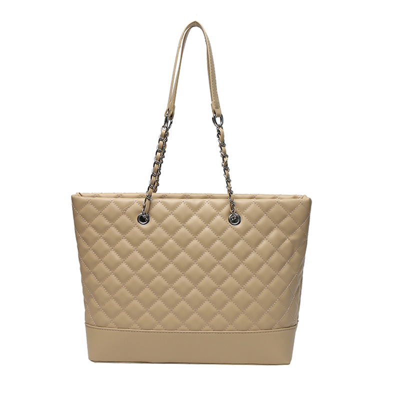 Large bag 2024 new style single-shoulder bag, large-capacity women's fashionable diamond-shaped chain tote bag, simple crossbody bag Item Picture